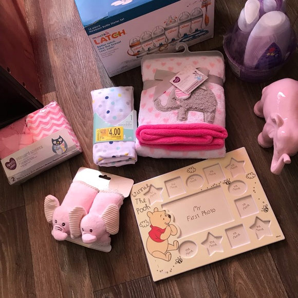 baby bottles and receiving blankets - Picture 2 of 2